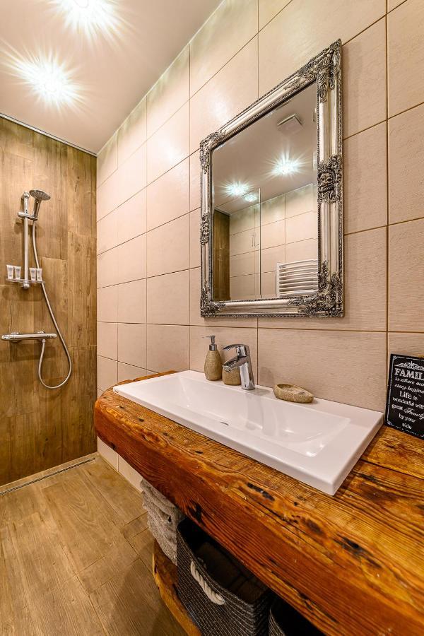 Holiday Apartment With Terrace Liepāja Екстериор снимка