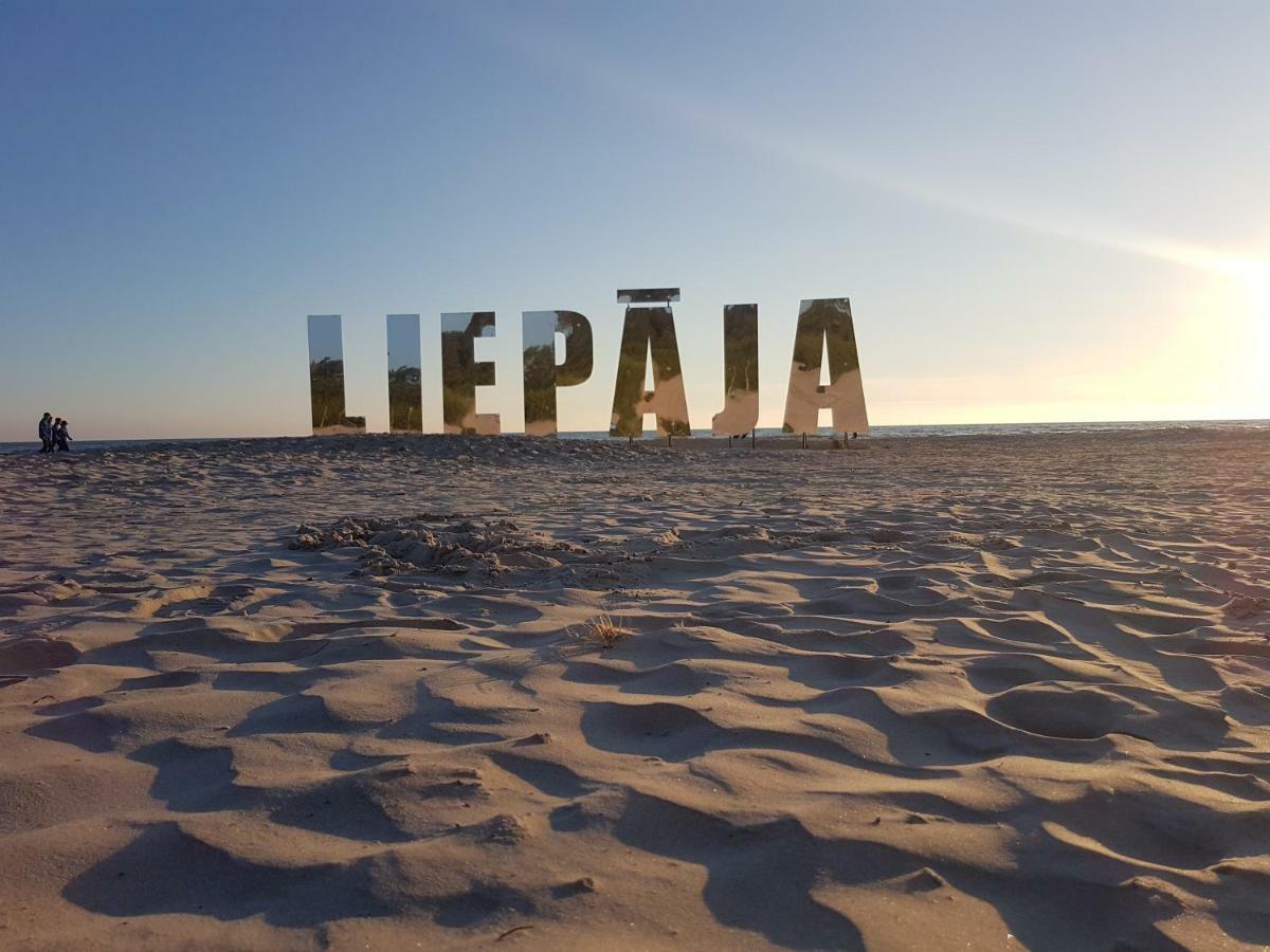 Holiday Apartment With Terrace Liepāja Екстериор снимка